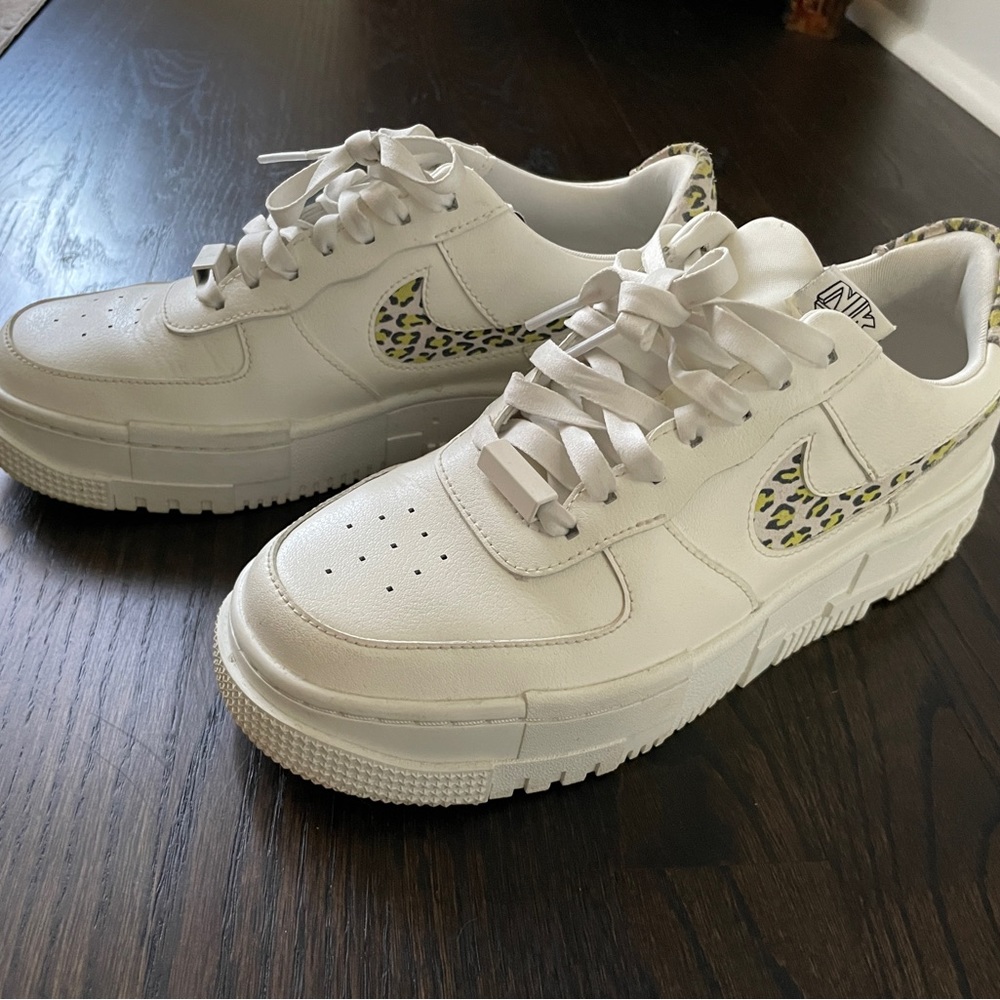 Nike Air Force 1 Pixel SE Women's Shoes